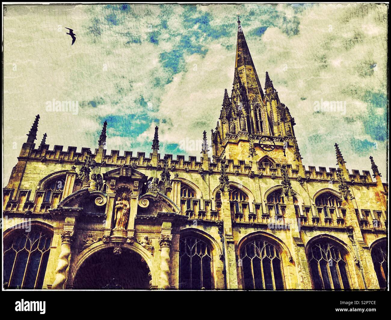 Un retro effetto foto dell'università chiesa di Santa Maria Vergine a Oxford, Inghilterra. Questa chiesa Parrocchiale è parte integrante dell'Università di Oxford. Foto © COLIN HOSKINS. Foto Stock