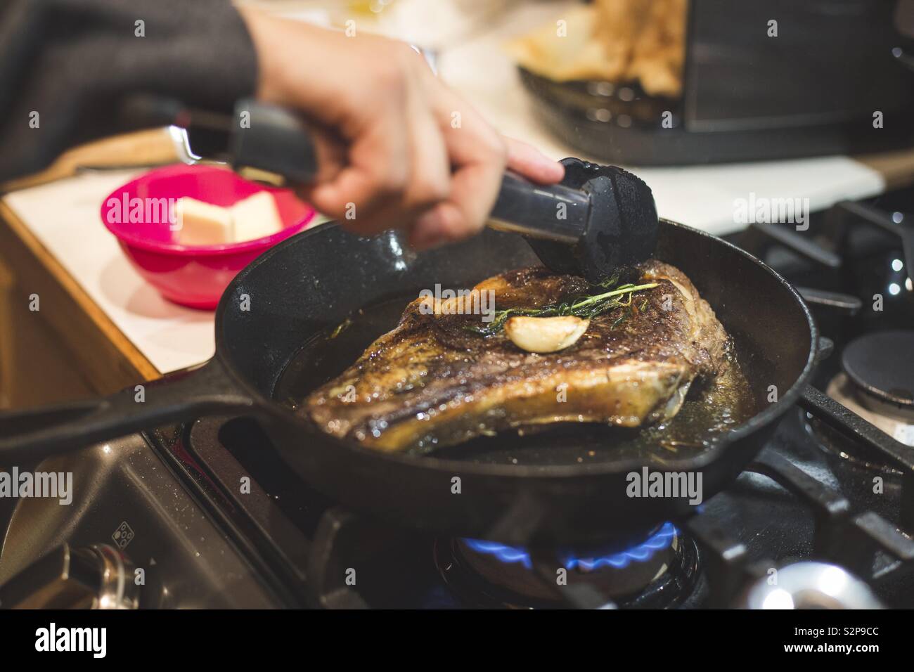 Preparare la cena Foto Stock