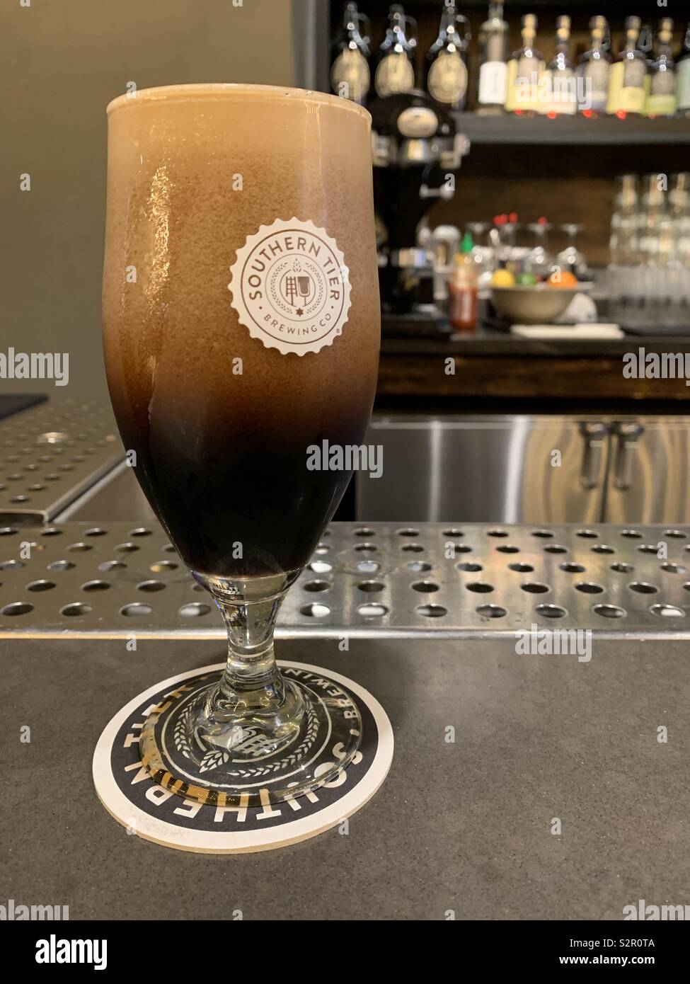 Nitro birra - Immagine stock catturata con smartphone