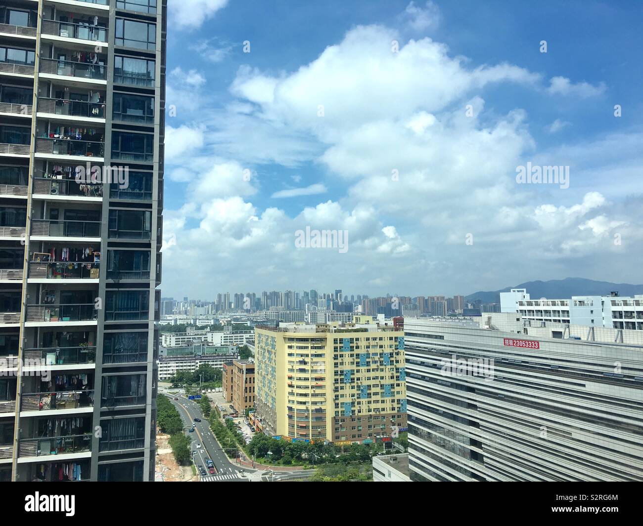 Un skyscrape della città di Shenzhen, Cina Foto Stock