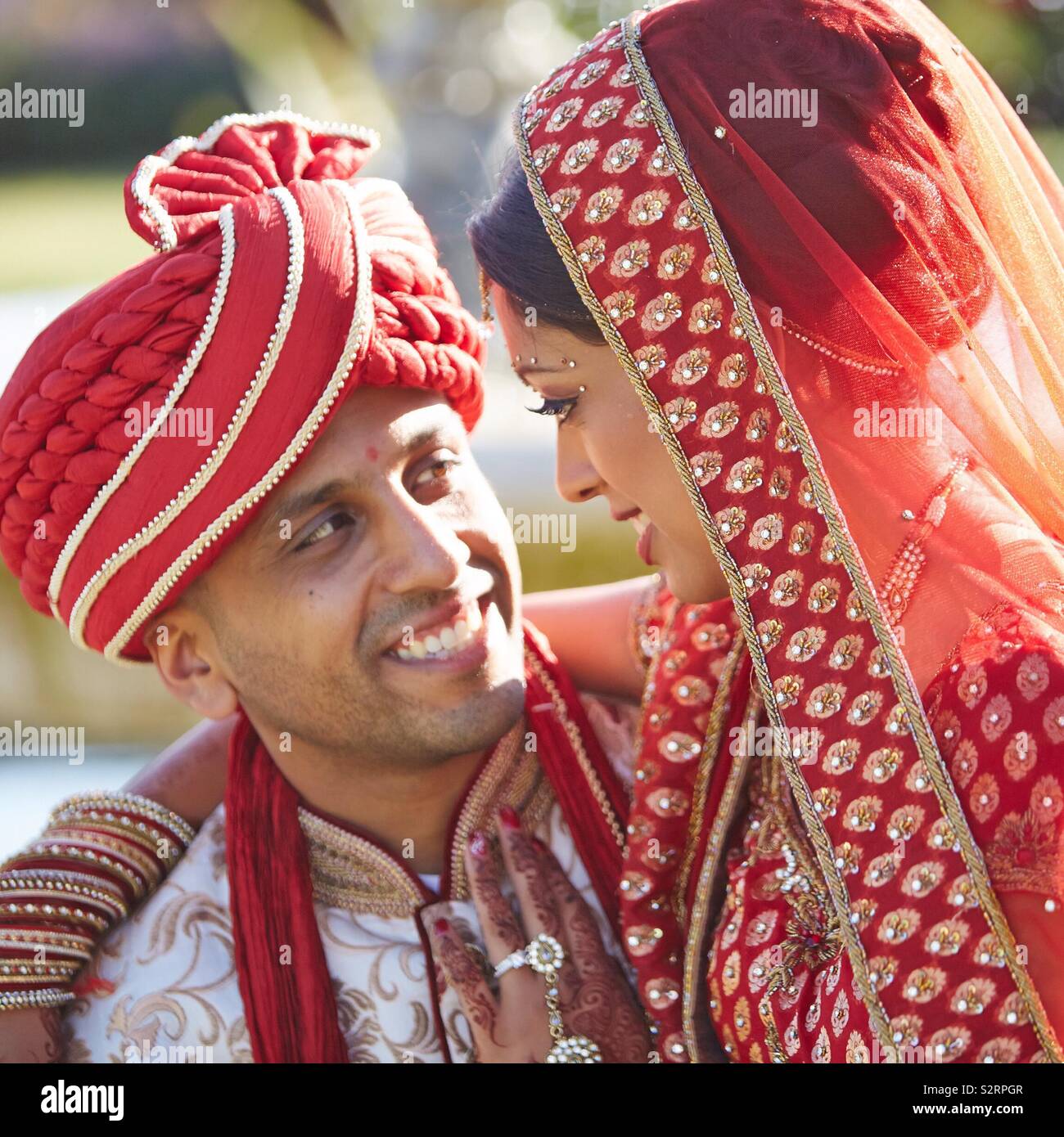 Indian matrimonio sposa sposo Foto Stock