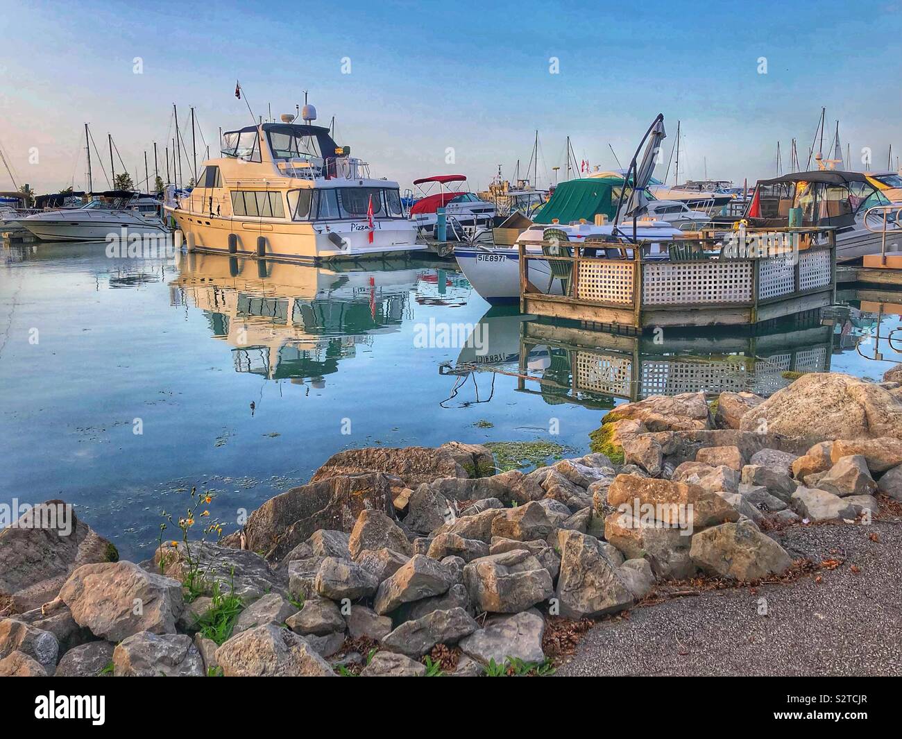 La porta Dalhousie marina sul lago Ontario. Foto Stock