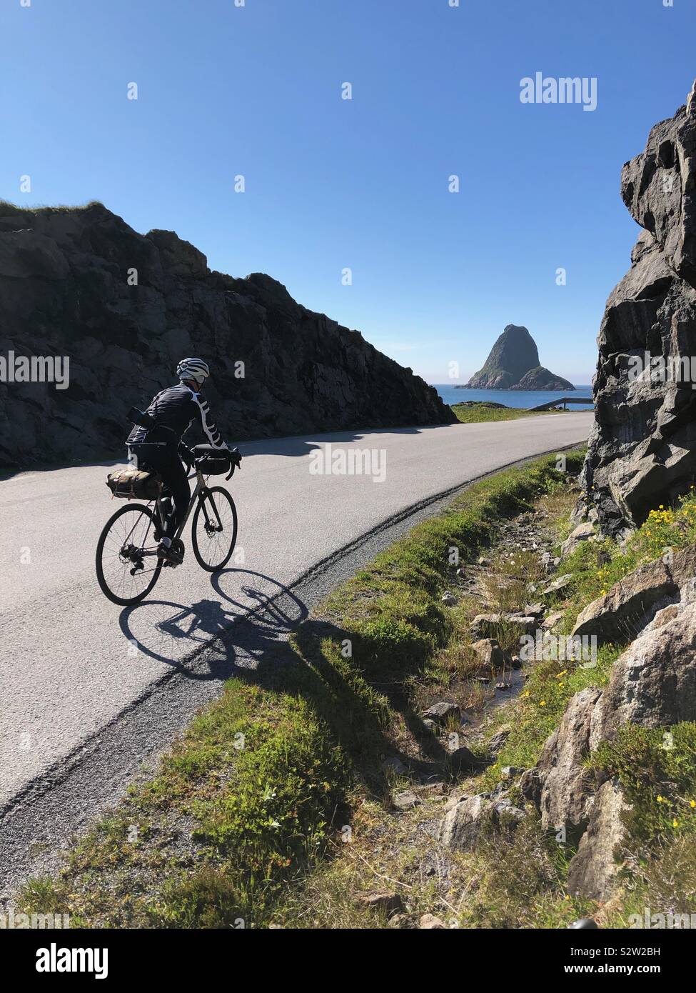 Escursioni in bicicletta al bordo di Vesteralen, Norvegia Foto Stock
