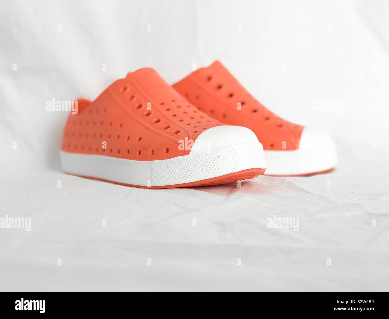 Native shoes immagini e fotografie stock ad alta risoluzione - Alamy