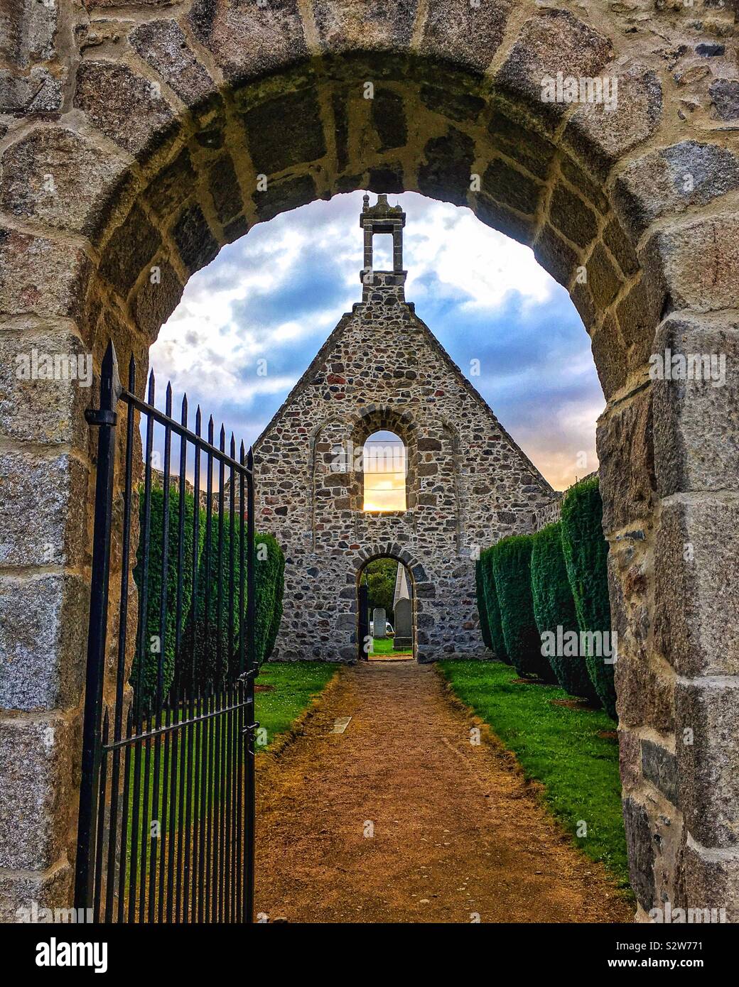 Kincardine O'Neil chiesa rovina Foto Stock