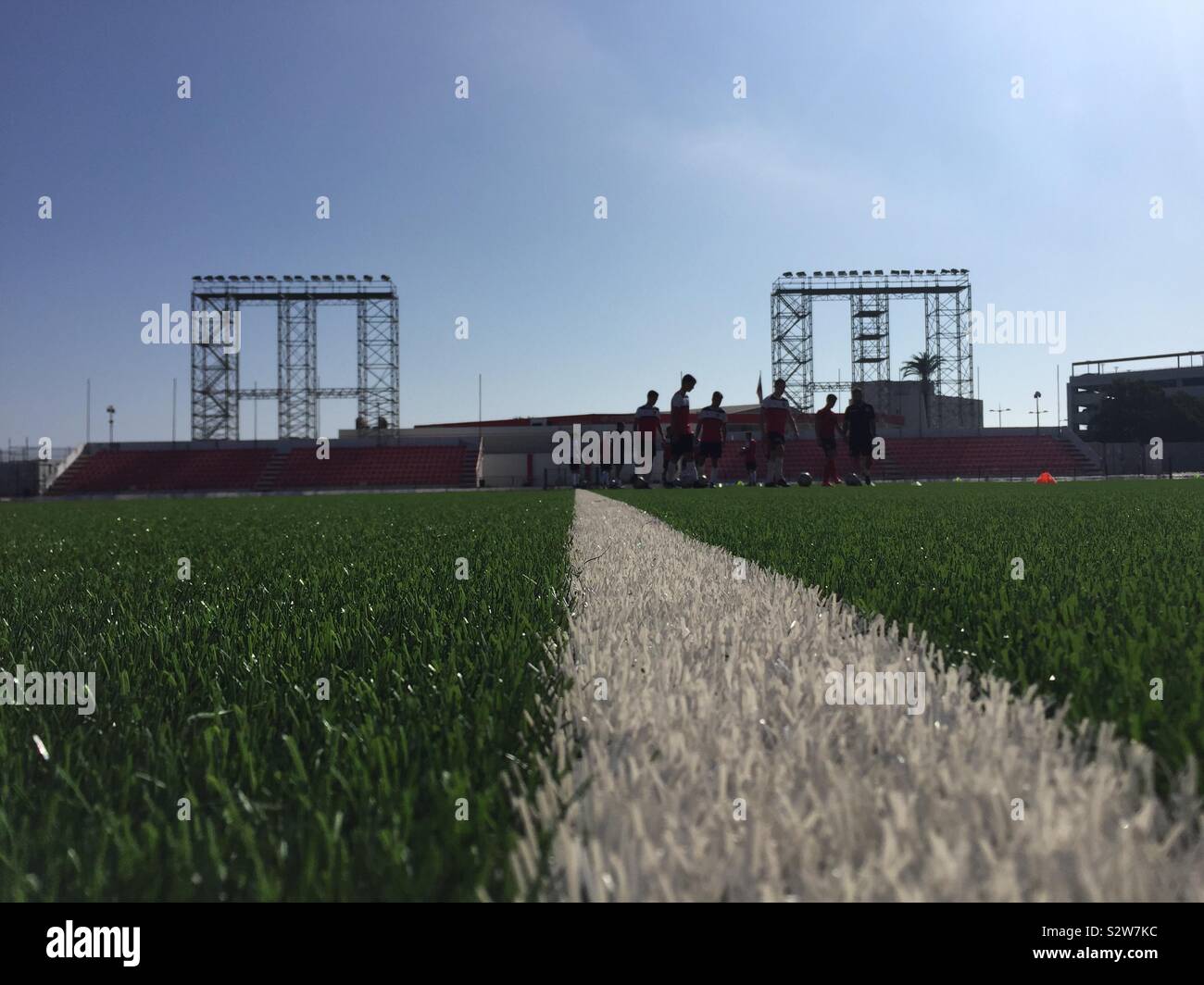 Victoria Stadium di Gibilterra. La squadra giovanile di formazione. Foto Stock