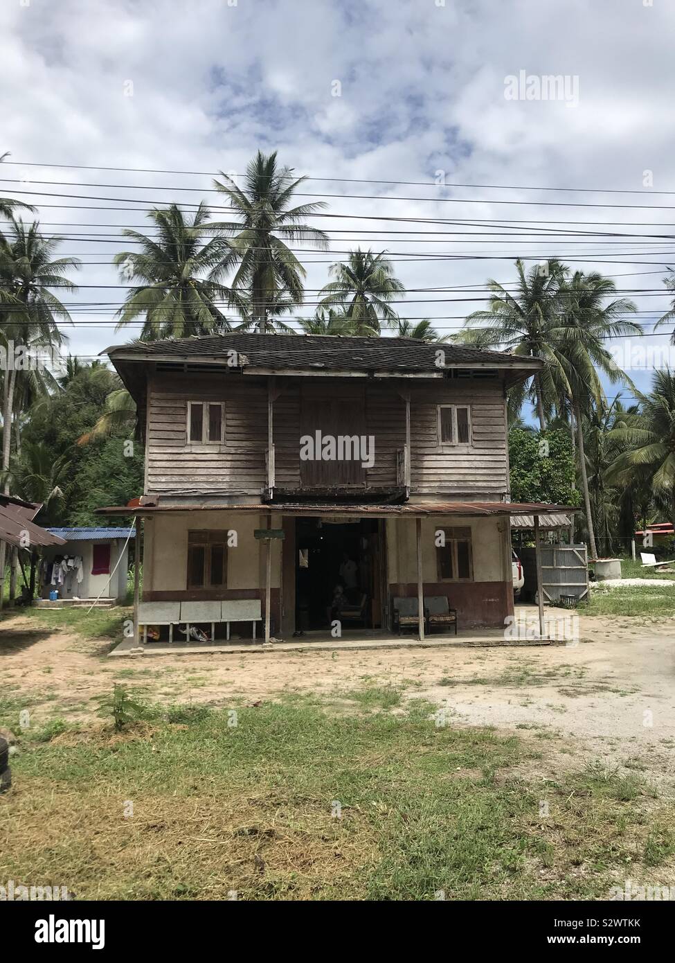 Vecchia casa, nel sud della Thailandia Foto Stock