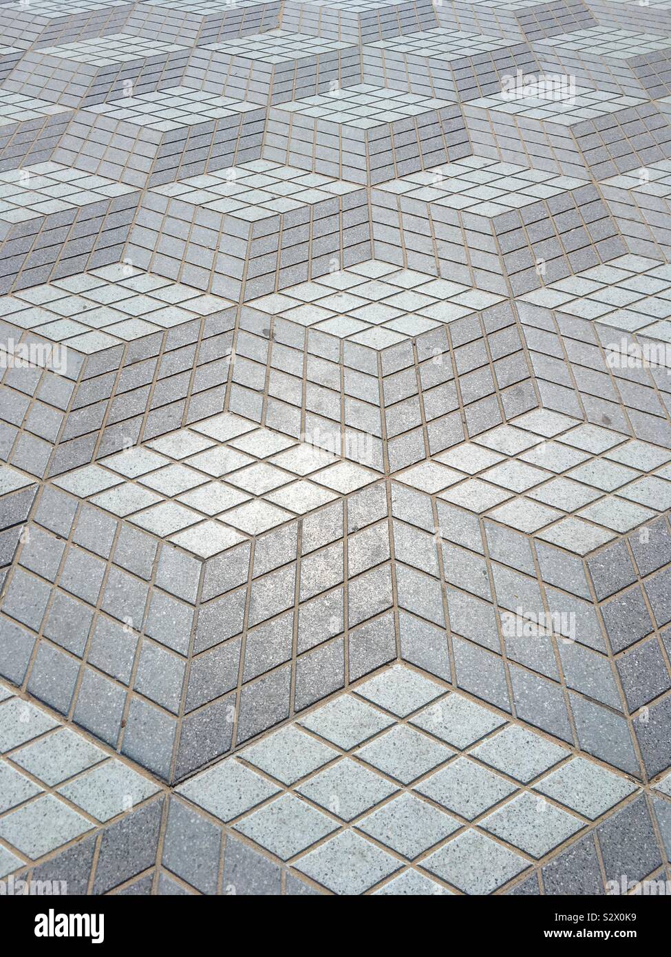 Alicante pavimentazione, tumbling block pattern. Foto Stock