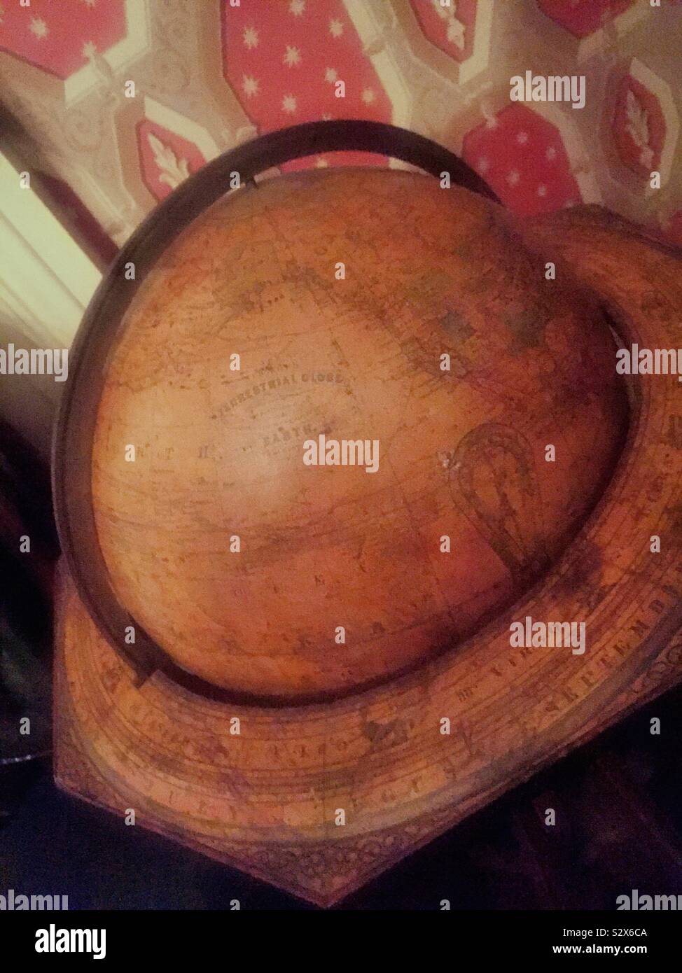 Globo Vintage still life - Immagine stock catturata con smartphone