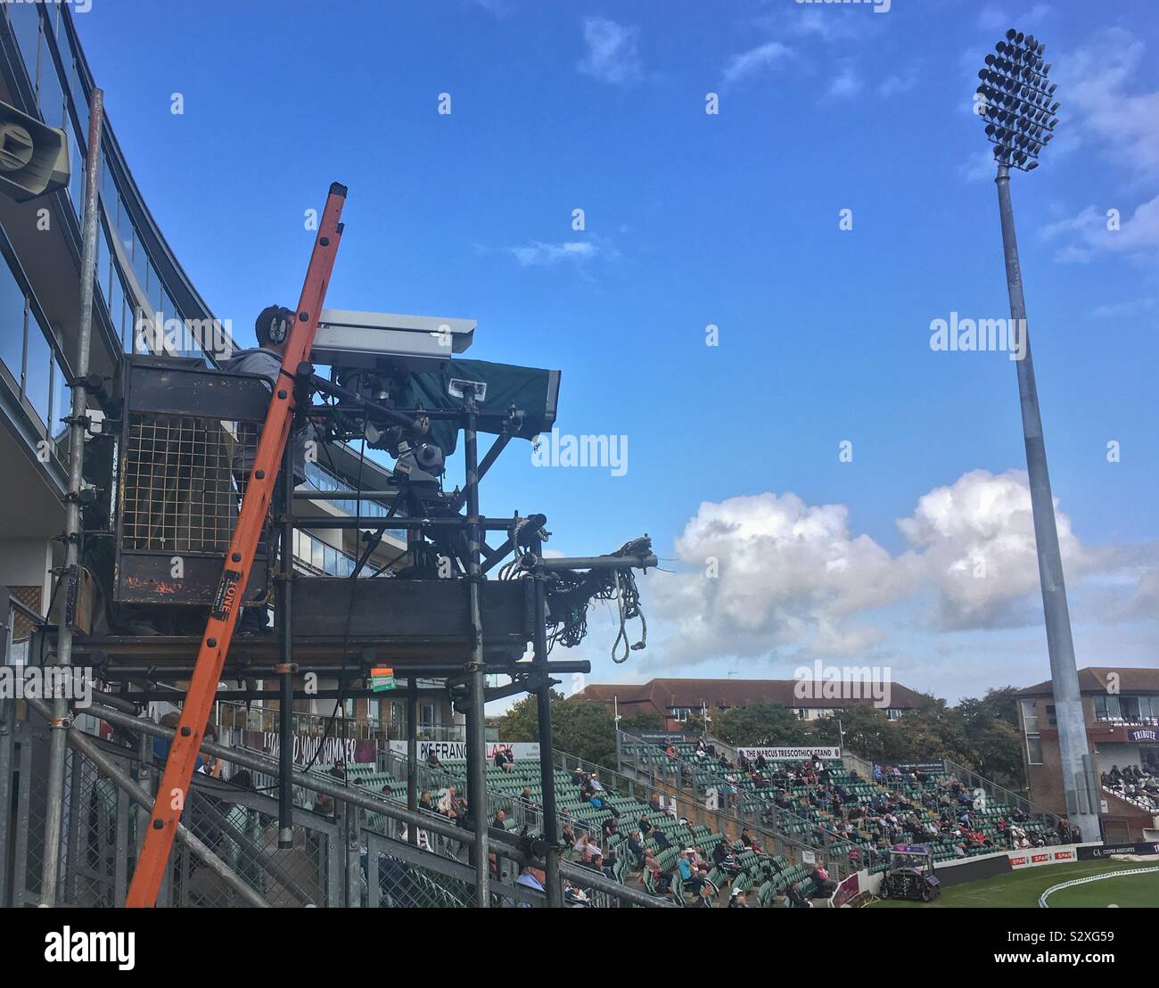 La trasmissione televisiva fotocamera riprese il cricket in Taunton, Somerset Foto Stock