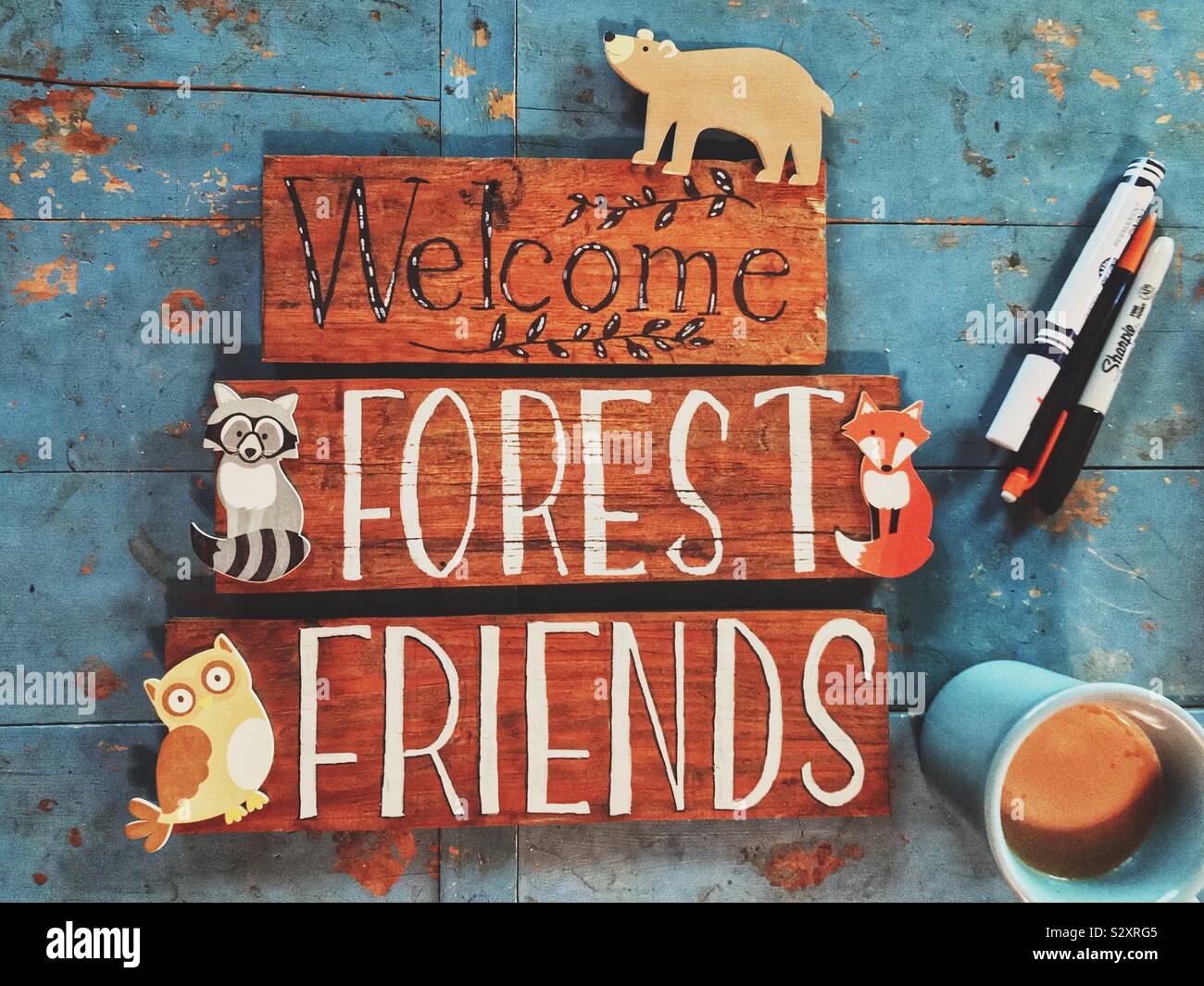 Recentemente predisposto decor vivaio lettura ,"Benvenuti amici della foresta" Foto Stock