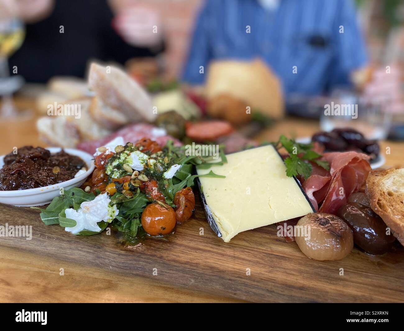 Formaggi e salumi Consigli di cucina mediterranea Foto Stock