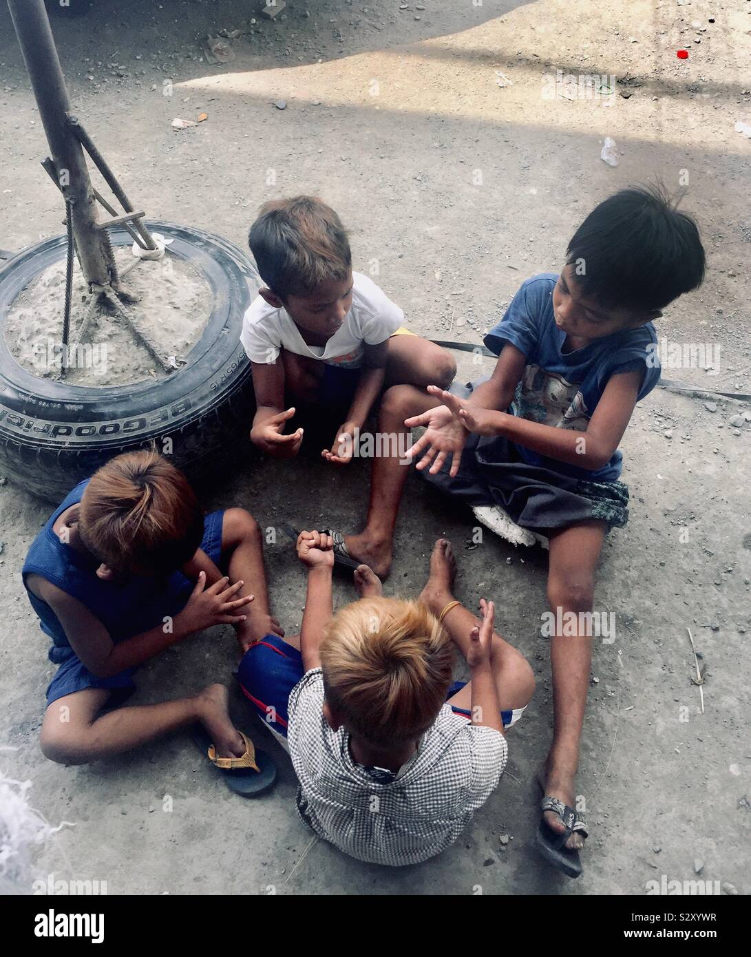 I bambini a giocare a Cebu, Filippine Foto Stock