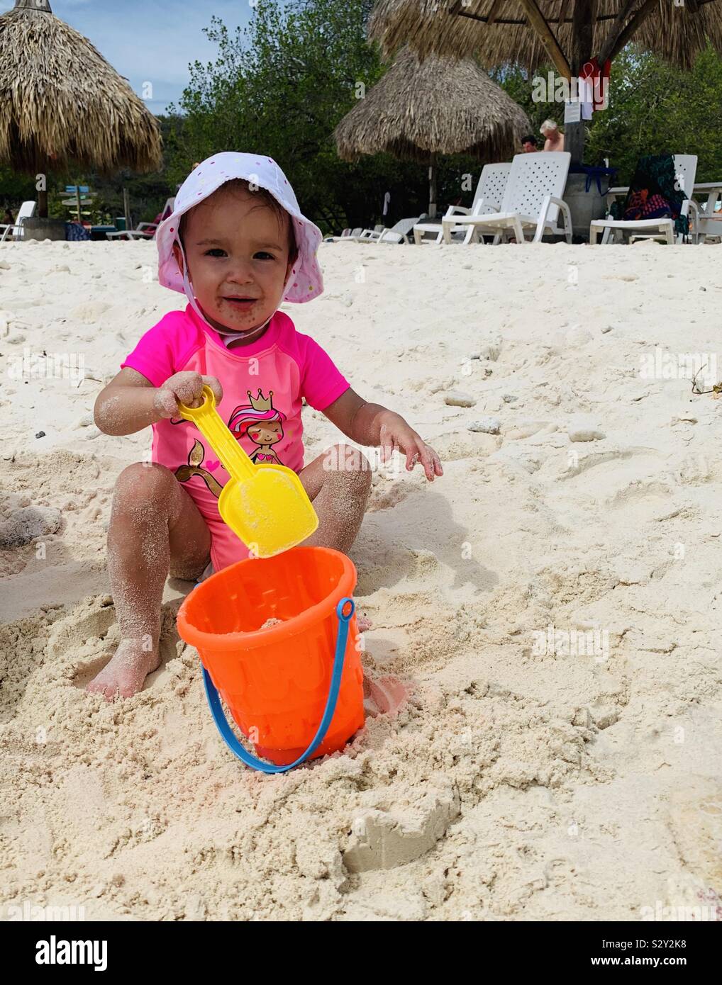 Il Toddler castelli di sabbia Foto Stock