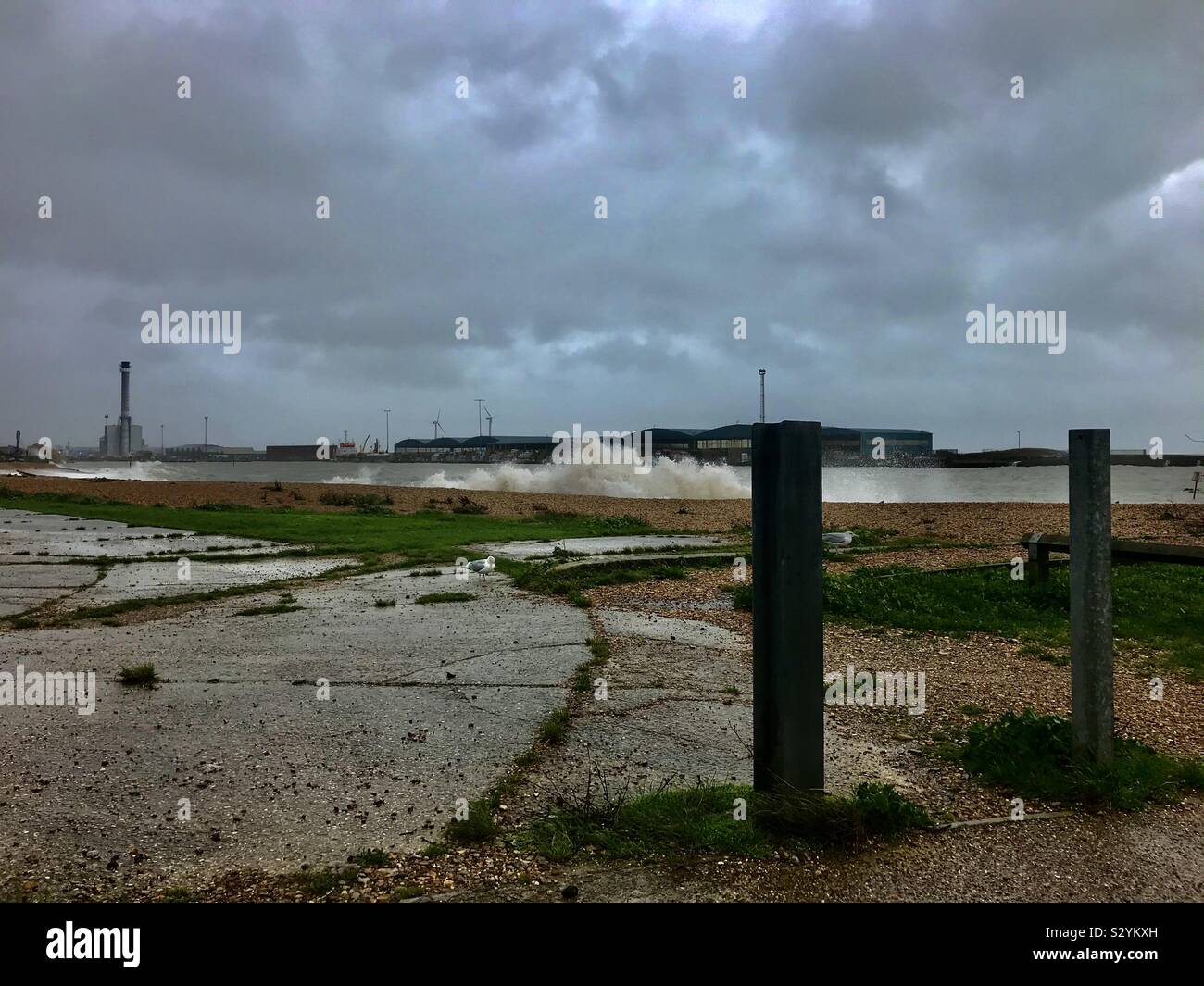 Shoreham-da-porto di mare durante le tempeste in novembre, Inghilterra meridionale, Regno Unito Foto Stock