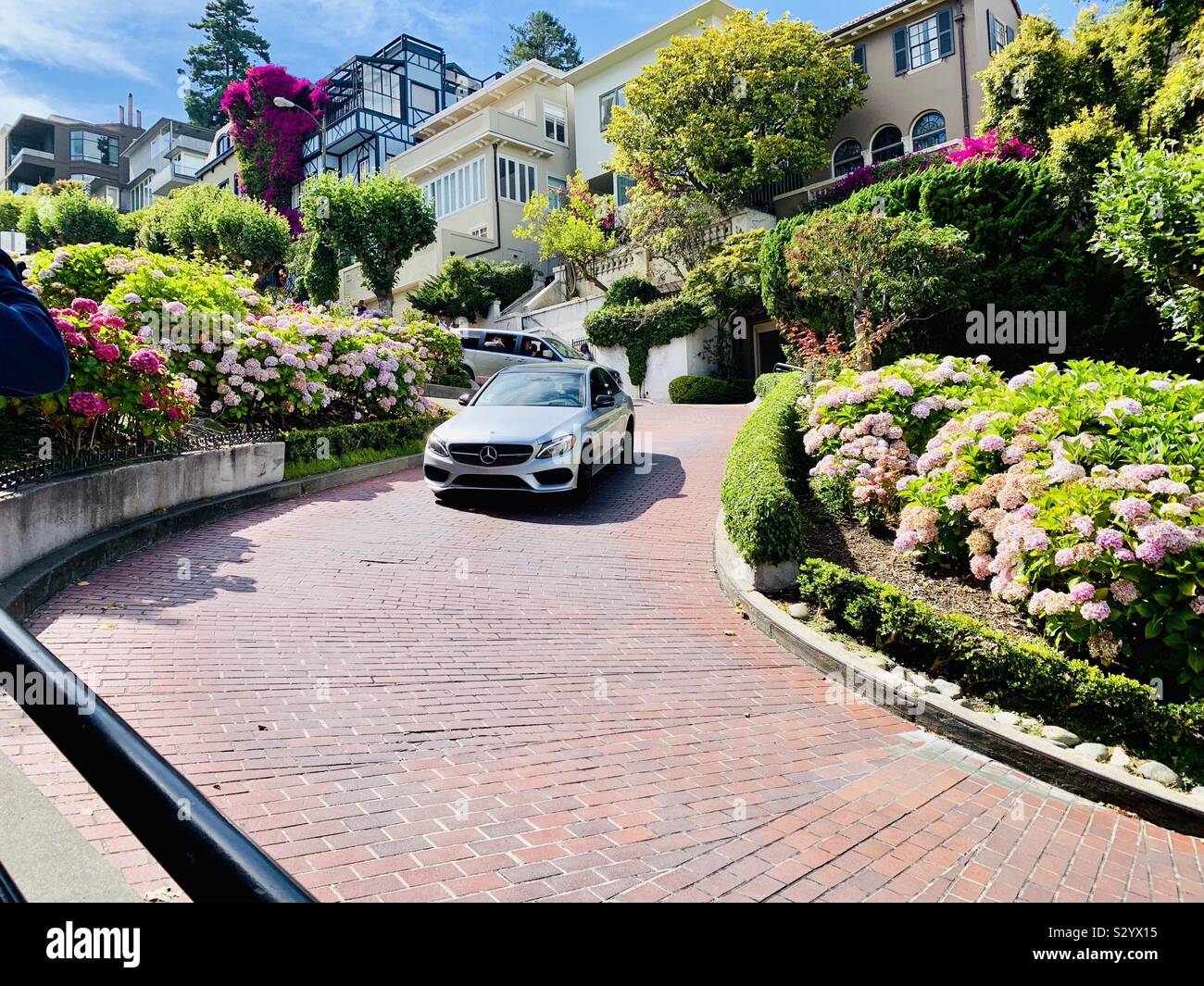 Lombard street a San Francisco Stati Uniti molto popolare attrazione turistica Foto Stock