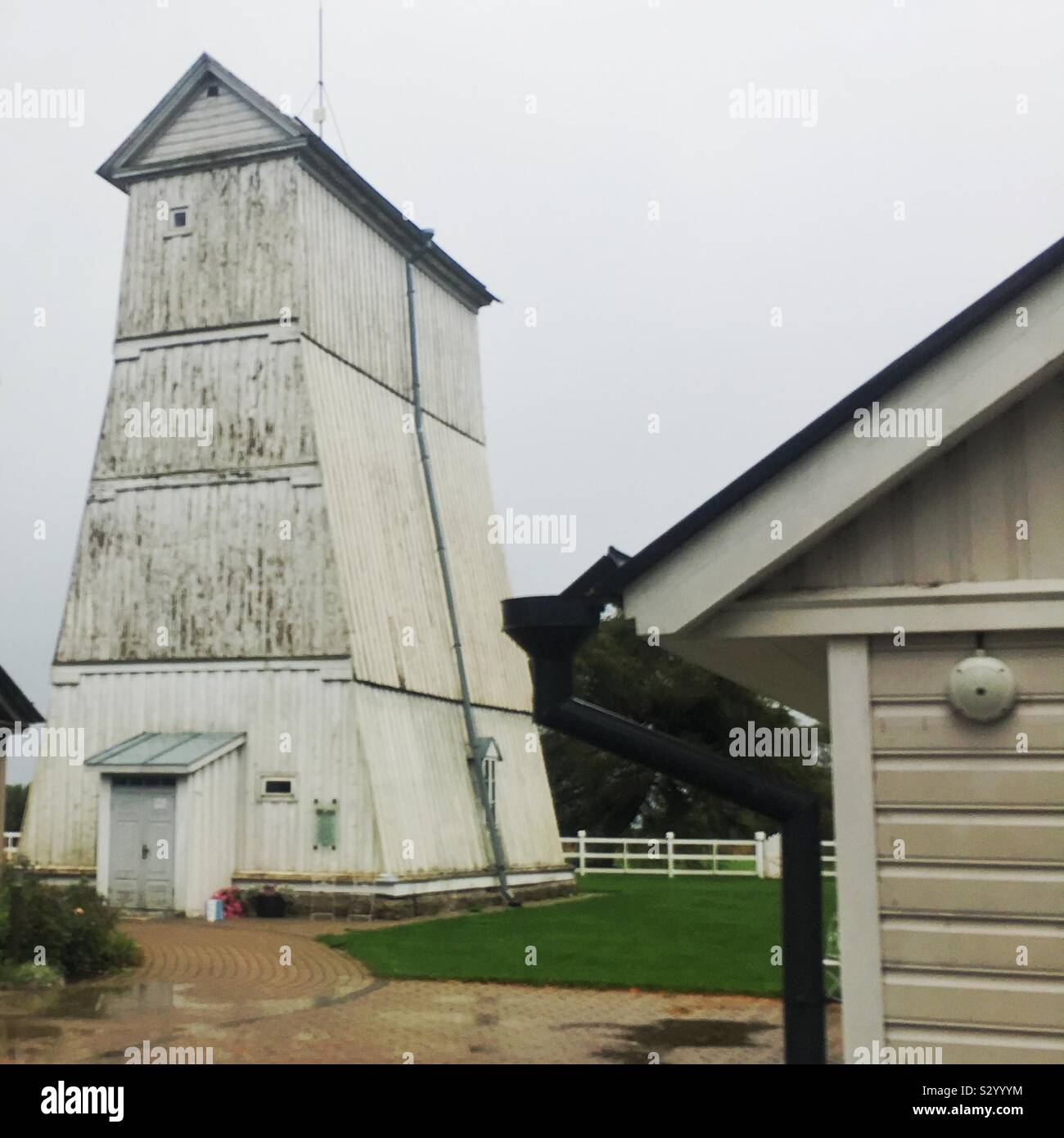 Suurupi Faro Faro anteriore in Estonia - Immagine stock catturata con smartphone