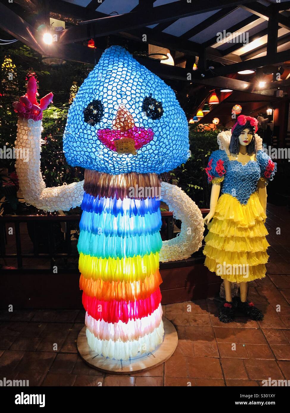 Cavolo e preservativi ristorante a Bangkok, in Thailandia. - Immagine stock catturata con smartphone