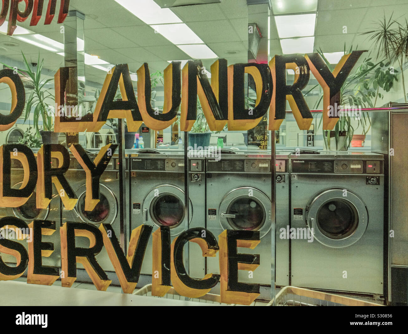 Servizio lavanderia di notte, Chicago STATI UNITI D'AMERICA. 2013. Foto Stock