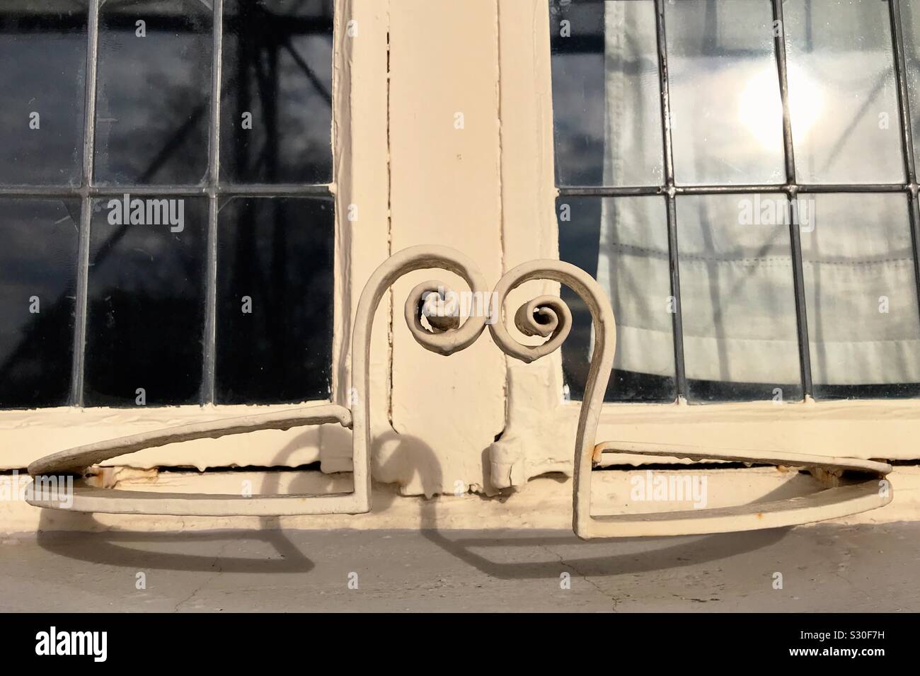 La Hill House in Helensburgh, Scozia. Progettato nel 1902 da Charles Rennie Mackintosh e Margaret Macdonald per publisher Walter Blackie. Foto Stock