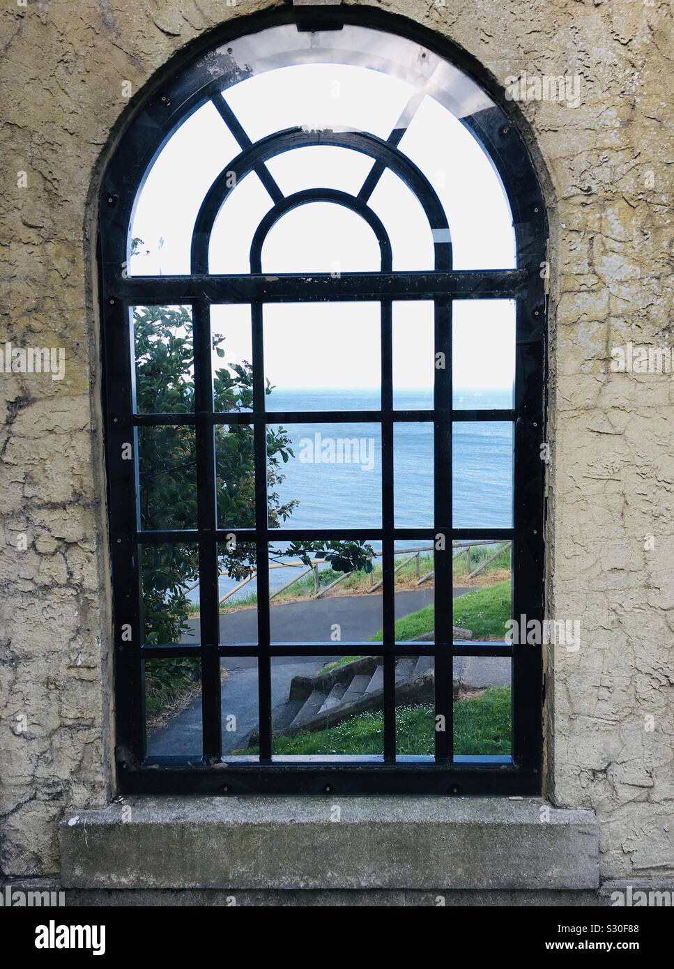 Vista di Scarborough, Yorkshire da giardini italiani Foto Stock