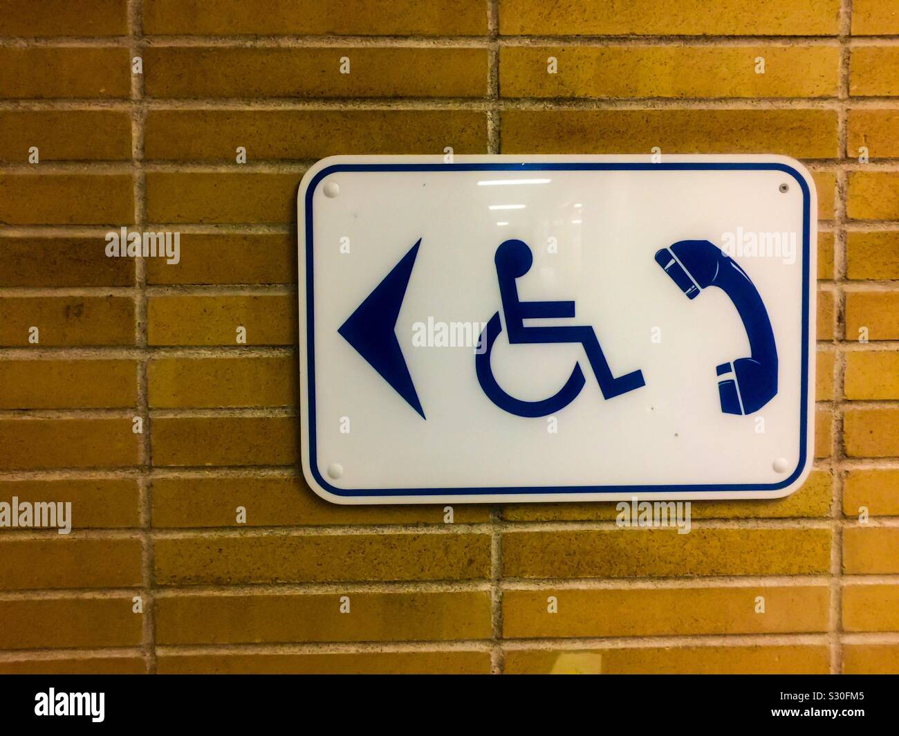 Telefono per i portatori di handicap Foto Stock