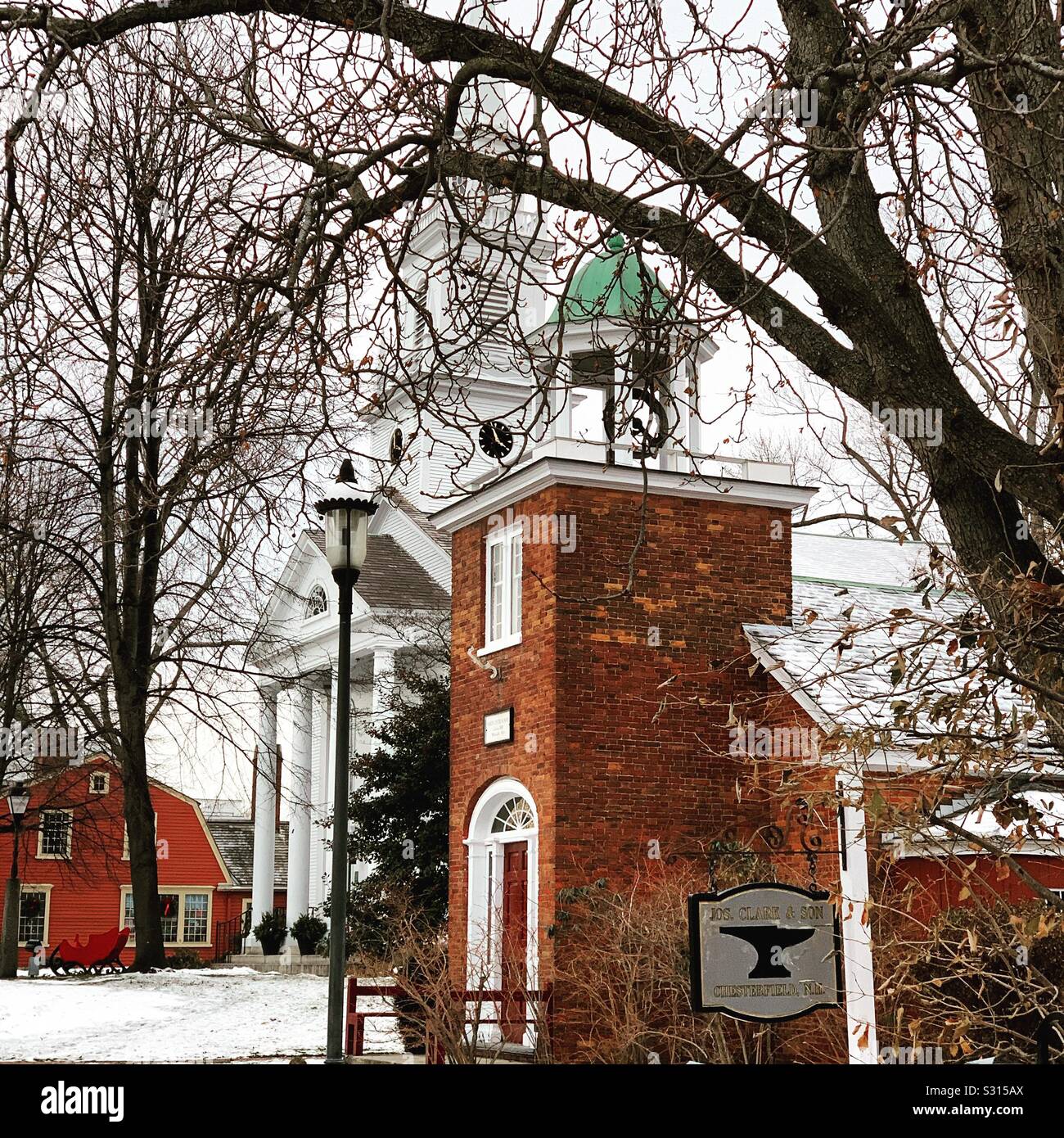 Nuovo Centro Scuola, Storrowtown villaggio, gli Stati orientali Exposition, West Springfield, Massachusetts, STATI UNITI D'AMERICA. Il villaggio è costituito da edifici storici è trasferito da vari New England città. Foto Stock