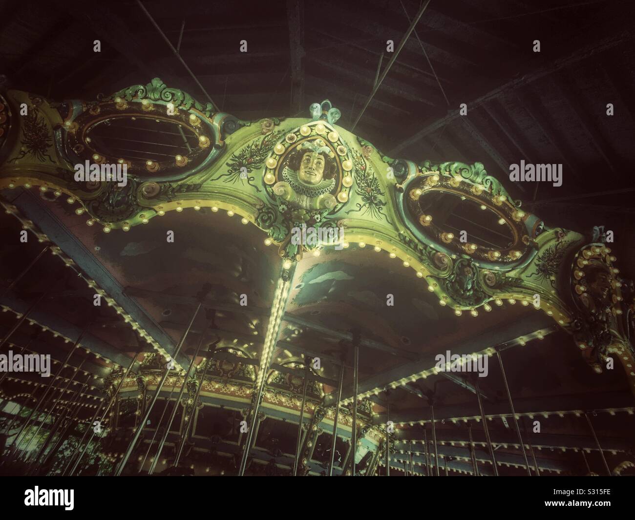 Giostra vintage a Kennywood Amusement Park - Immagine stock catturata con smartphone