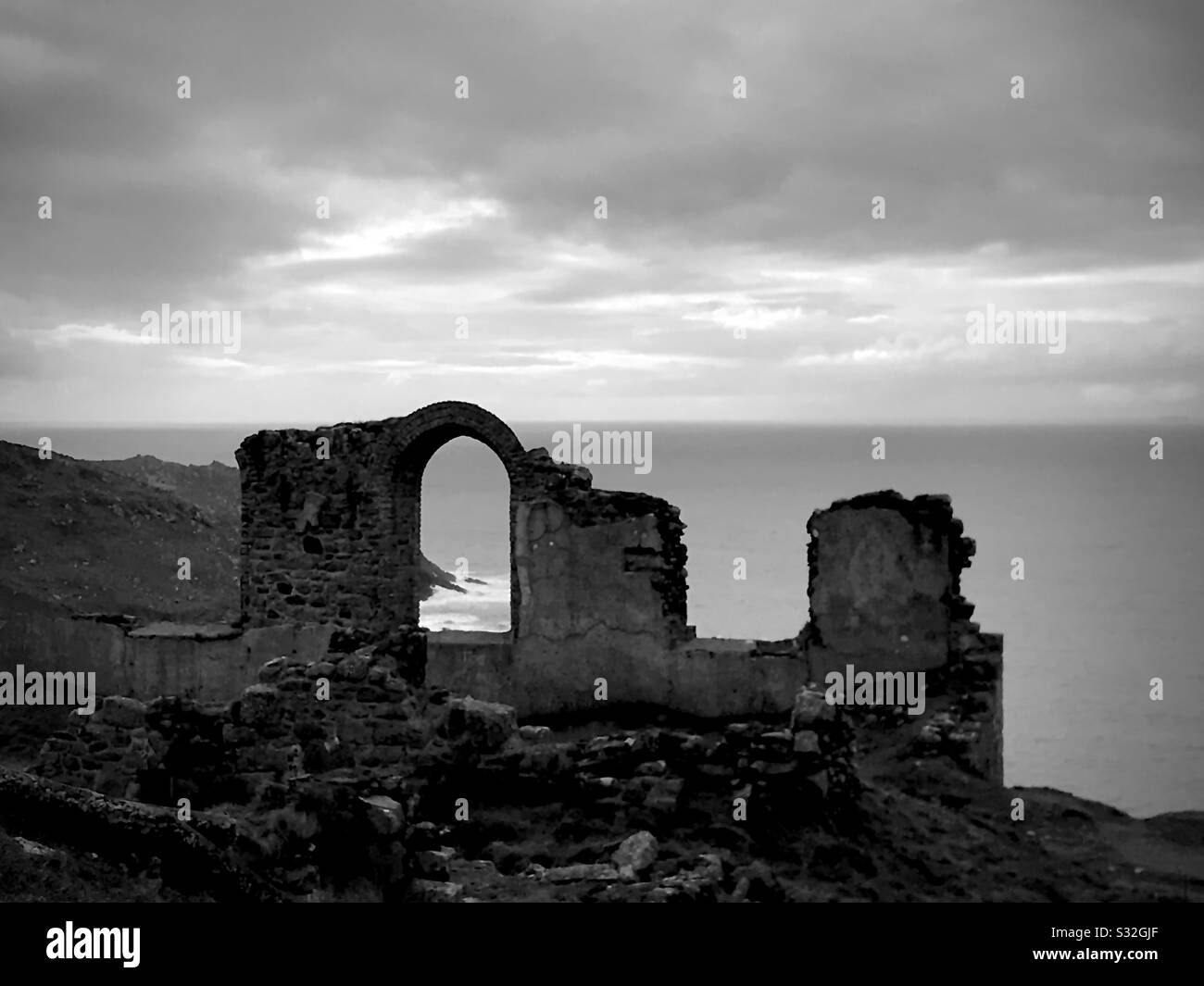 Casa motore a Botallack stagno miniera Foto Stock