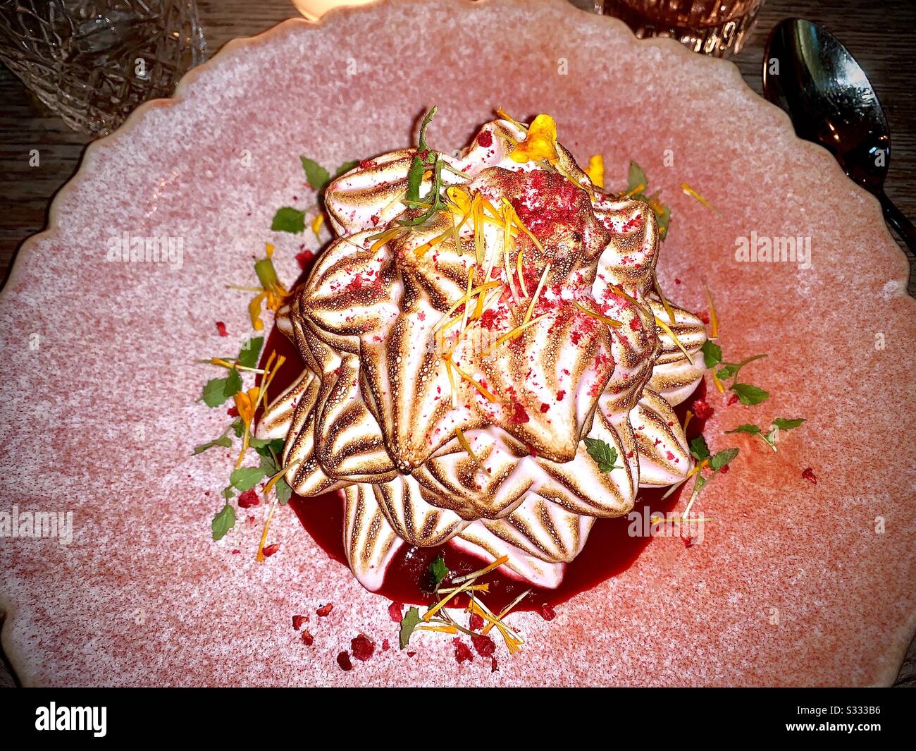 Un meraviglioso budino di Alaska Cotto Al Forno. Foto Stock