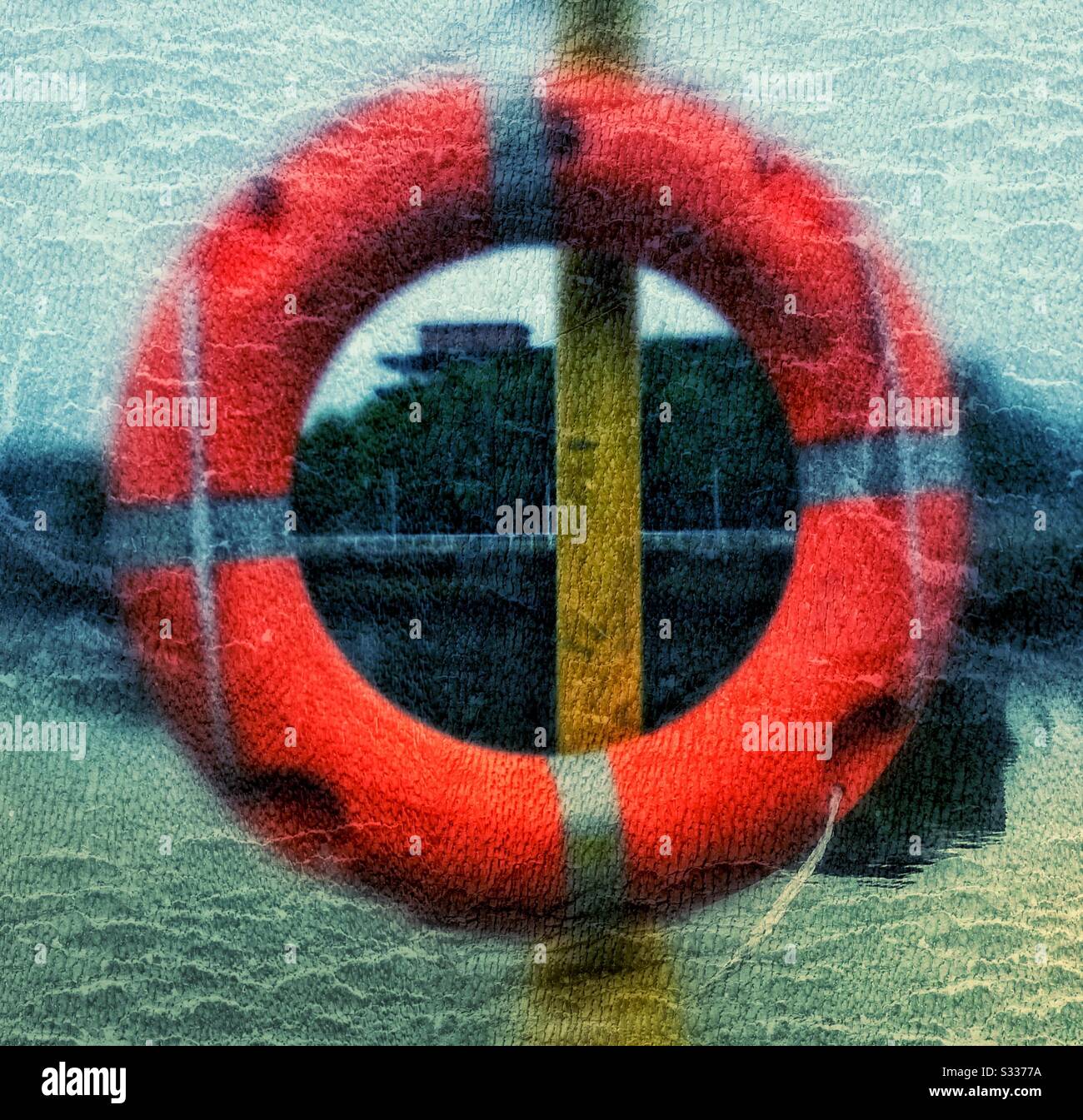 Lifebuoy sul fiume Clyde a Glasgow, Scozia. Foto Stock