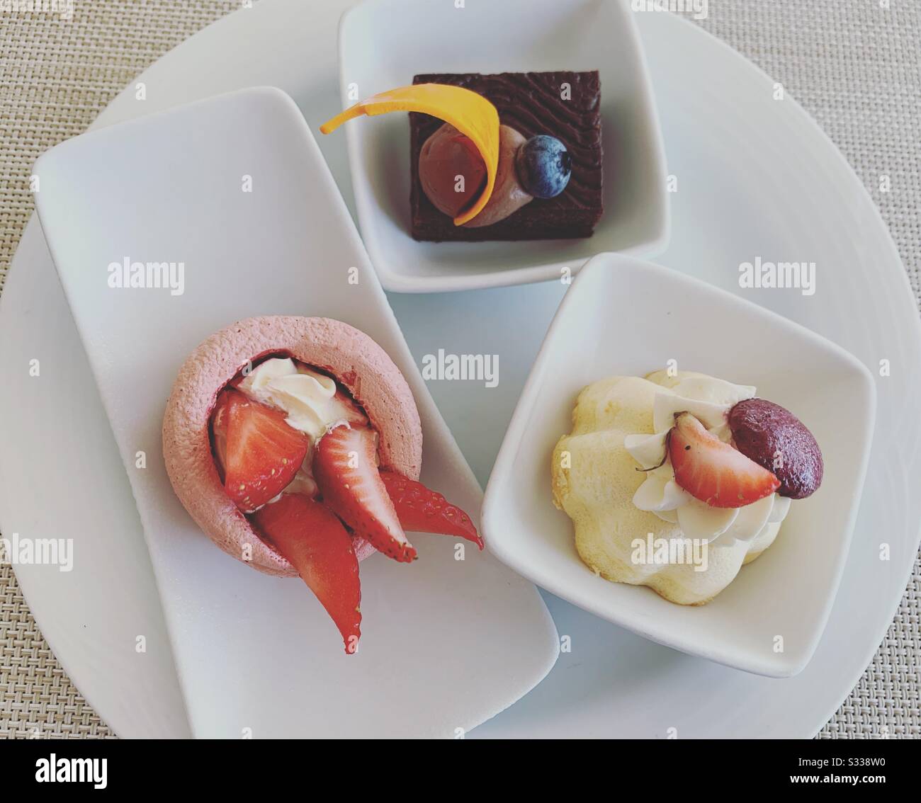Dessert Da Spice Buffet, Hyatt Zilara, Cancun, Quintana Roo, Messico - Immagine stock catturata con smartphone