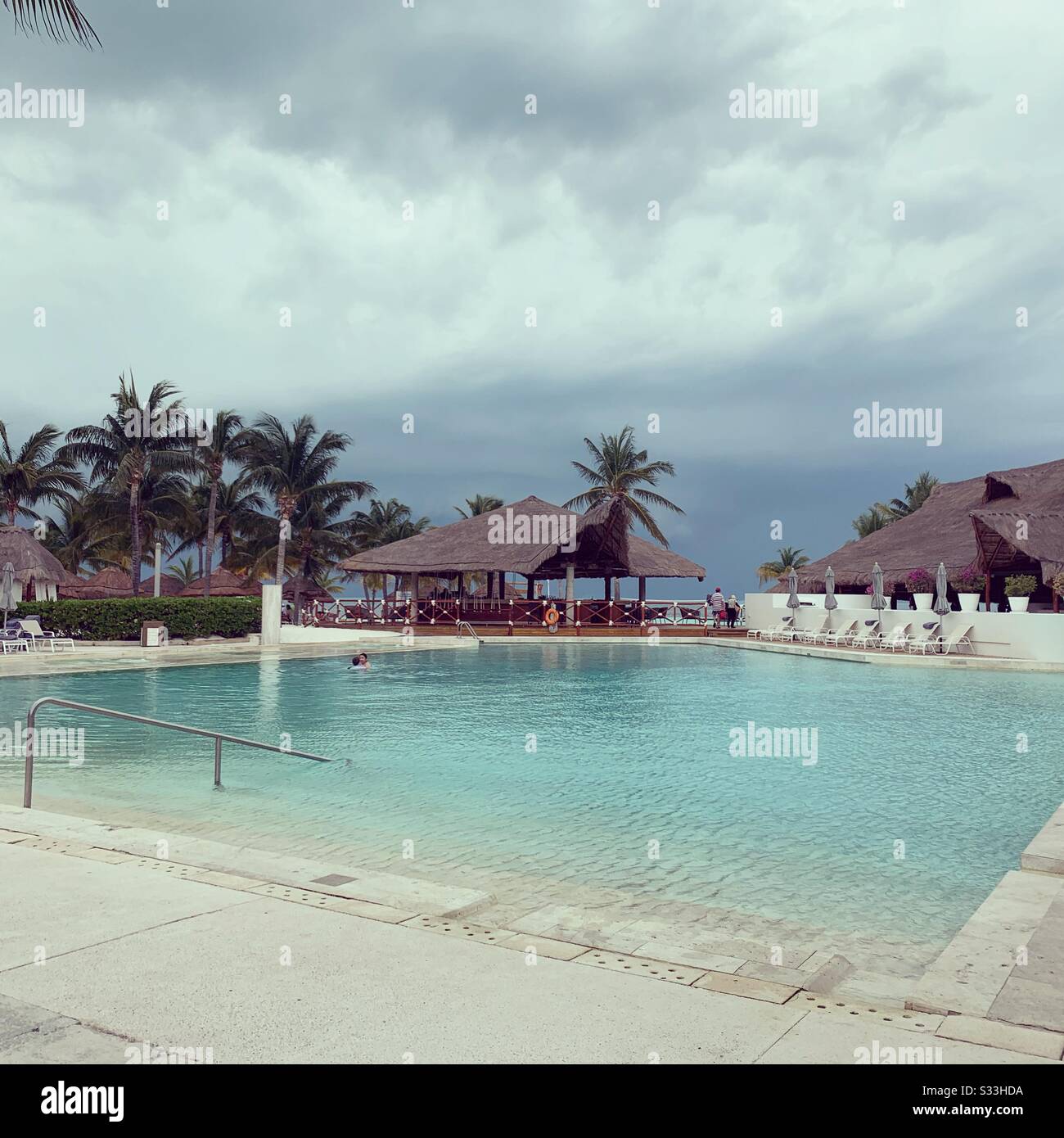 Piscina, Presidente Intercontinental Resort, Cancun, Quintana Roo, Penisola Dello Yucatan, Messico Foto Stock