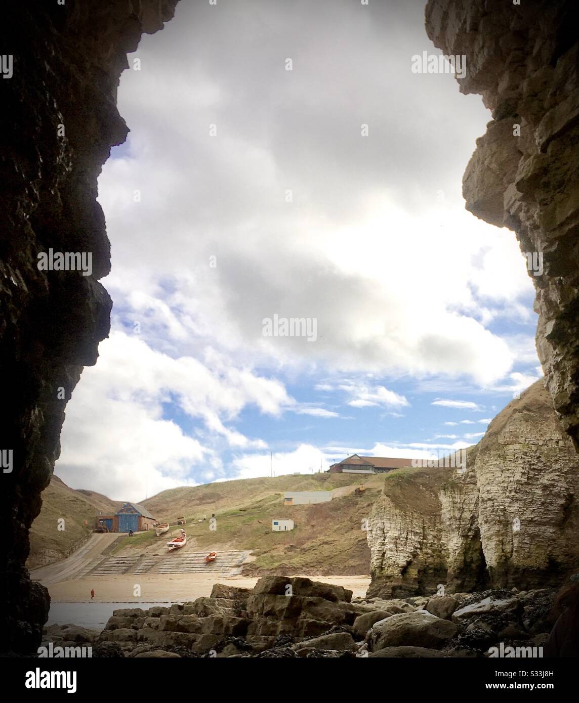 Flamborough North Landing Dalle Grotte Foto Stock