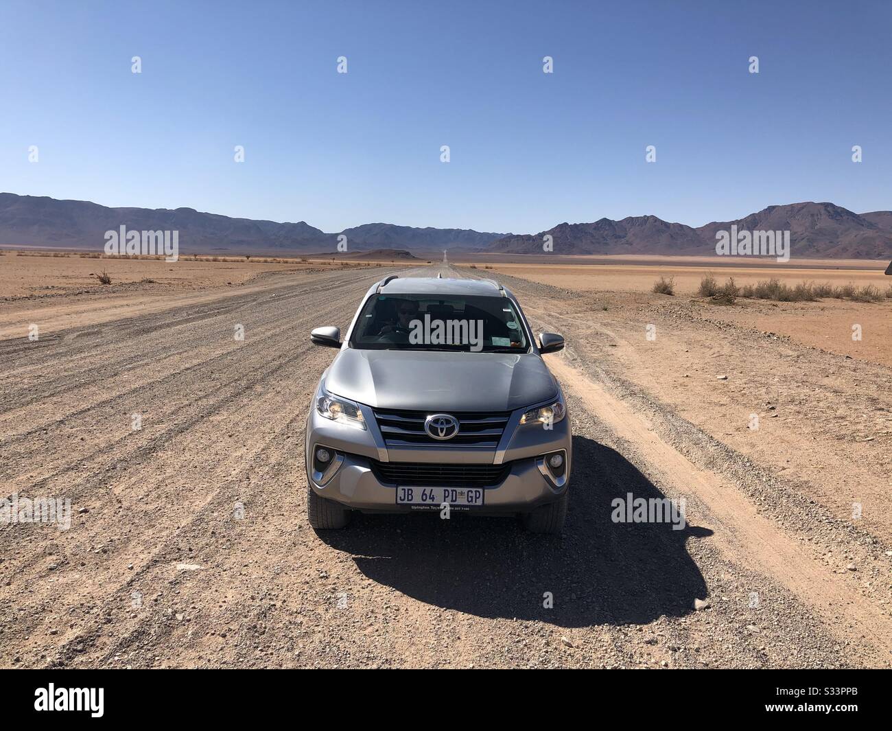 4x4 in Namibia - Immagine stock catturata con smartphone