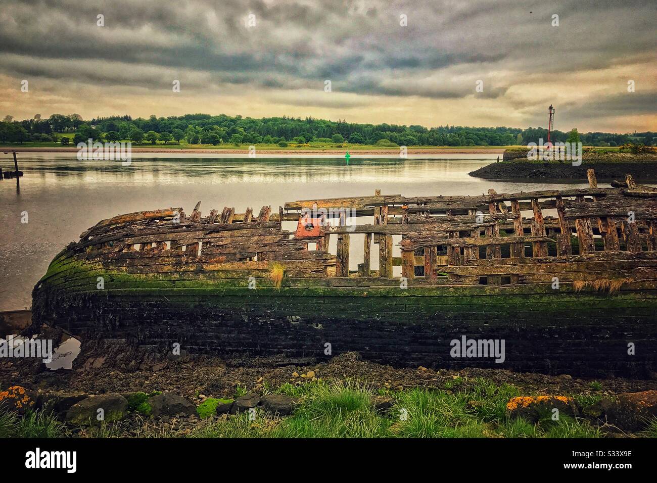Bowling Harbor Relitti, Scozia. Foto Stock
