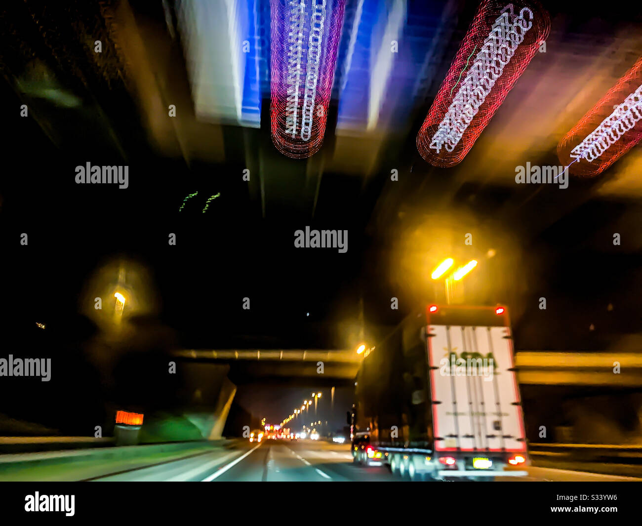 Autostrada M62 di notte Foto Stock