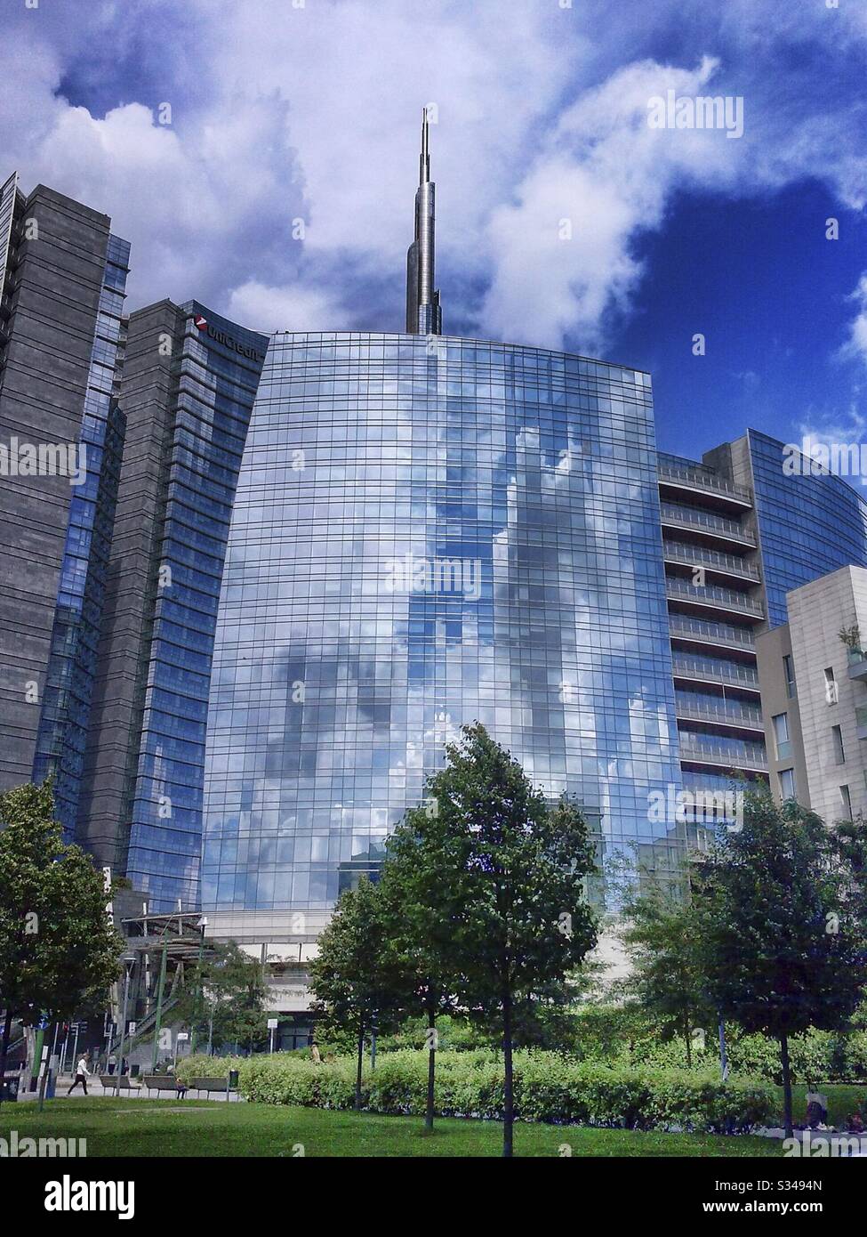 Italia, Lombardia, Milano, porta Nuova Garibaldi, Torre disegnata da Cesar Pelli Foto Stock