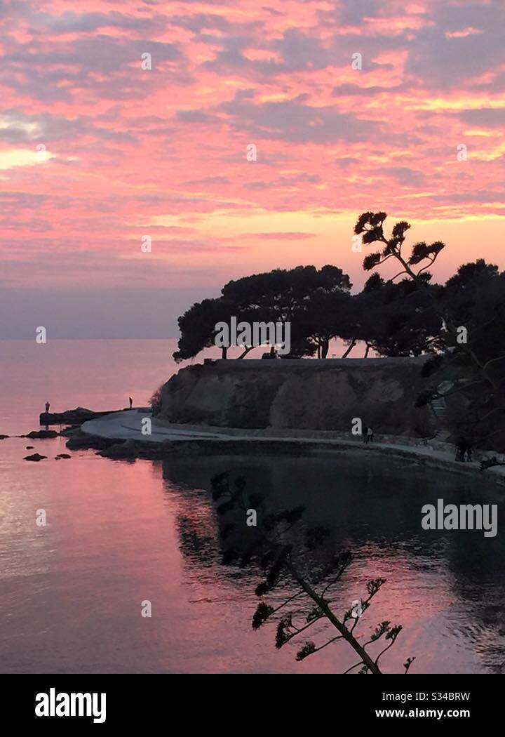 Un tramonto alla baia di Firule a Spalato, Croazia Foto Stock