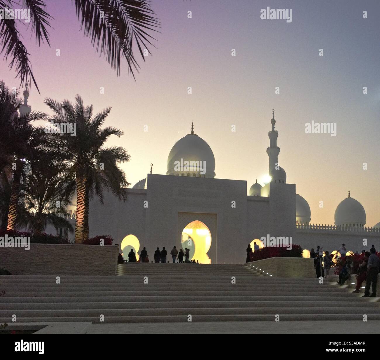 Emirati Arabi Uniti, Abu Dhabi Sheikh Zayed Grande moschea - Immagine stock catturata con smartphone