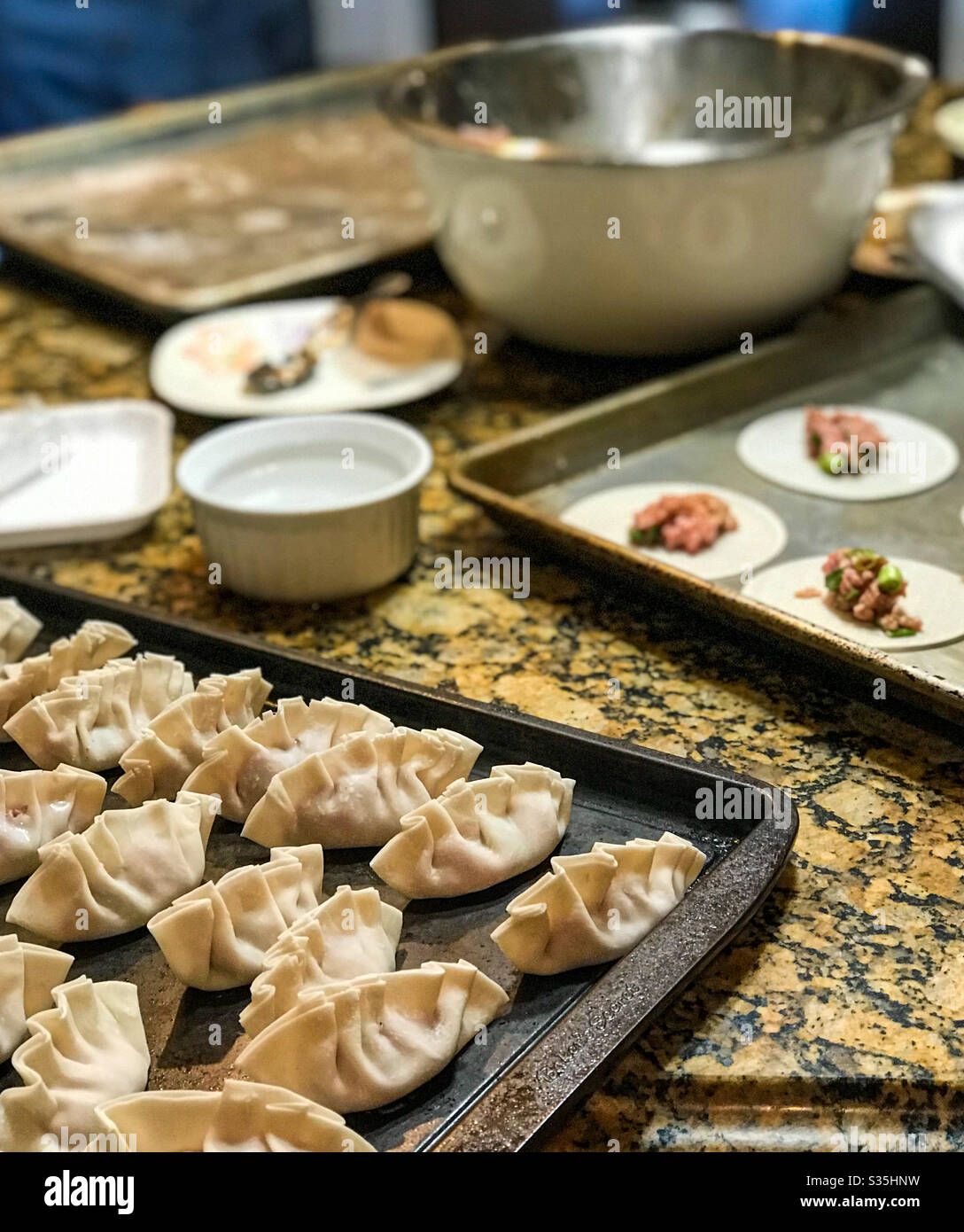 Gnocchi di maiale cinesi fatti in casa Foto Stock