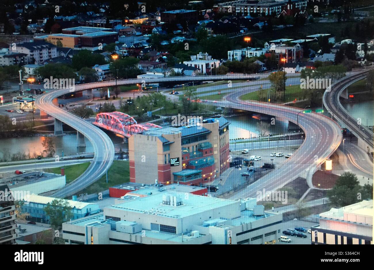 Vista, città Calgary, Alberta, dalla Calgary Tower, quarta strada e, Memorial Drive Foto Stock