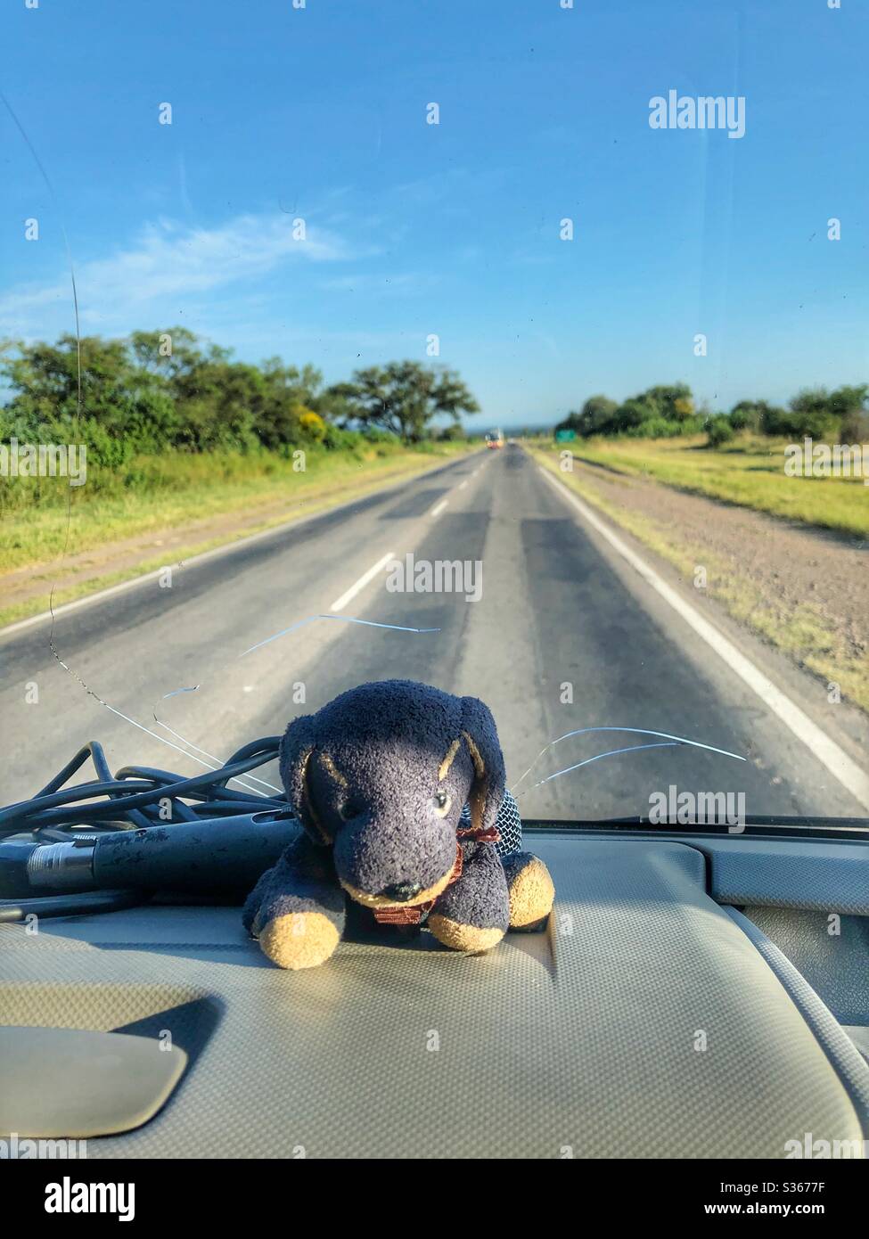Viaggio in auto nell'Argentina settentrionale. - Immagine stock catturata con smartphone