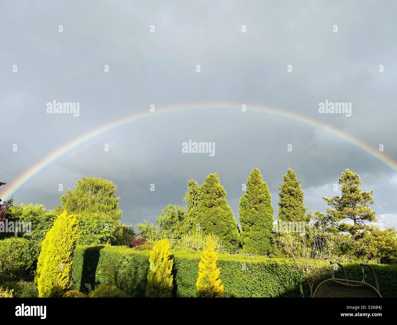 Bellissimo arcobaleno sopra le chilterns Foto Stock