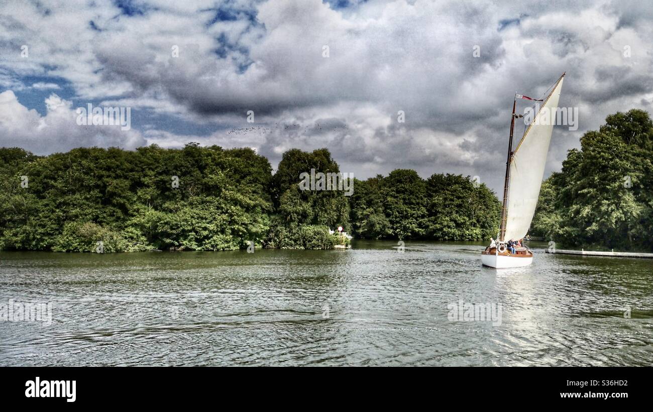 Barca a vela - Immagine stock catturata con smartphone