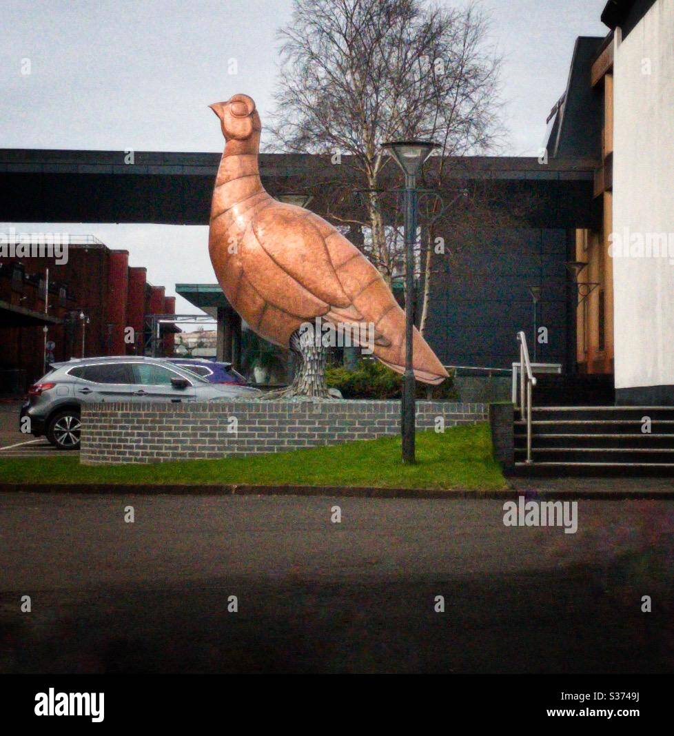 Famosa statua di Grouse alla distilleria di Edrington, Glasgow. Foto Stock