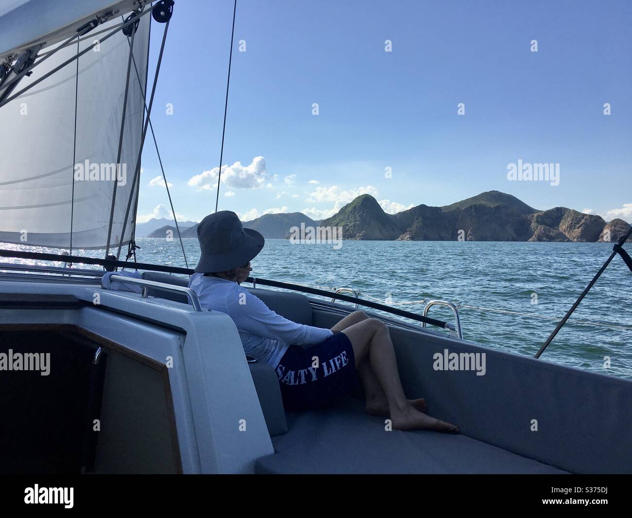Vela a Port Shelter, Hong Kong. - Immagine stock catturata con smartphone
