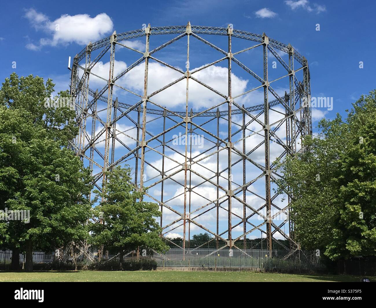 Vecchia bombola di supporto del gas disutilizzata Foto Stock