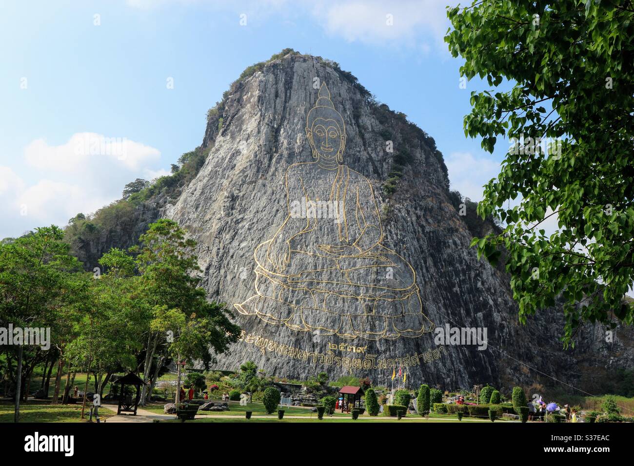 Buddha Gold Mountain, splendido punto di riferimento a Pattaya, Thailandia. Foto Stock