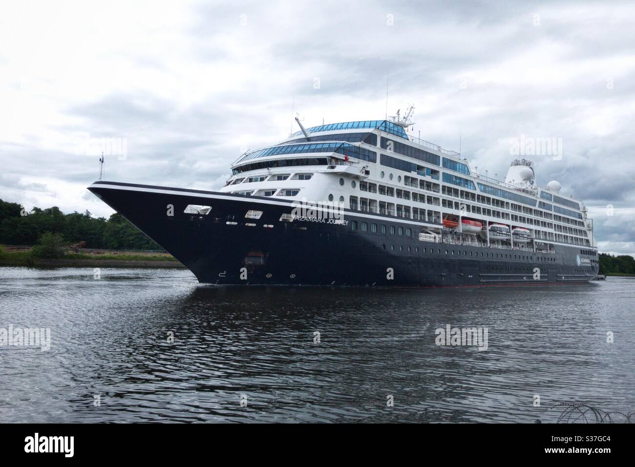 Viaggio ad Azamara navigando lungo il fiume Clyde. Foto Stock